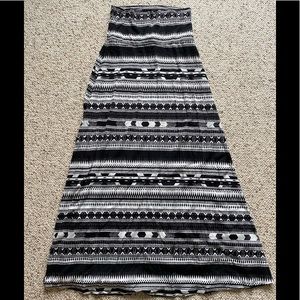 Mossimo Patterned Stretch Maxi Skirt
